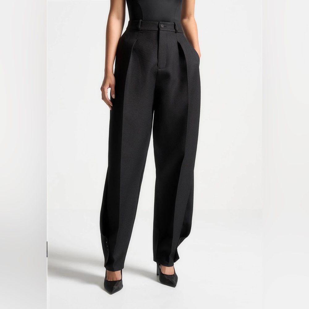 NWT Maniere De Voir Black Twist Leg Trousers